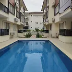 Umut's Hause דירה